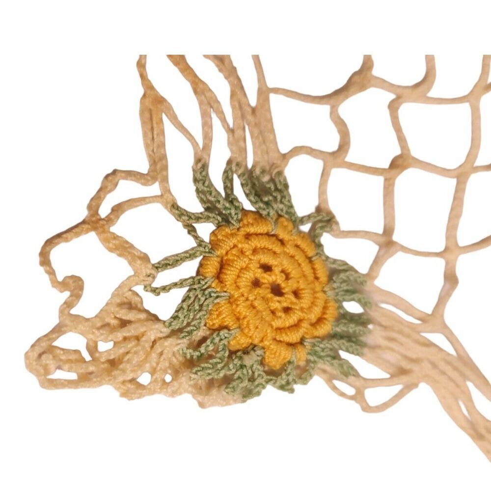 VTG HAND CROCHETED 10" WHITE DOILY BORDER GOLD YELLOW 3D FLOWER COTTAGE GRANDMA